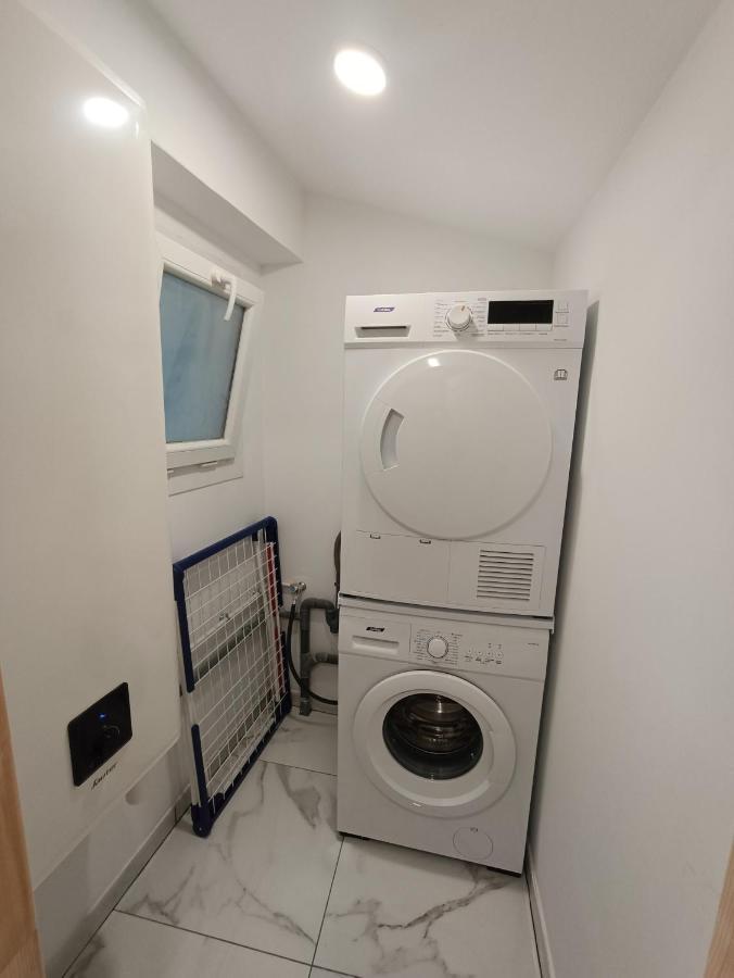 T3 Renove En 2023, Intra Muros Aviñón Exterior foto