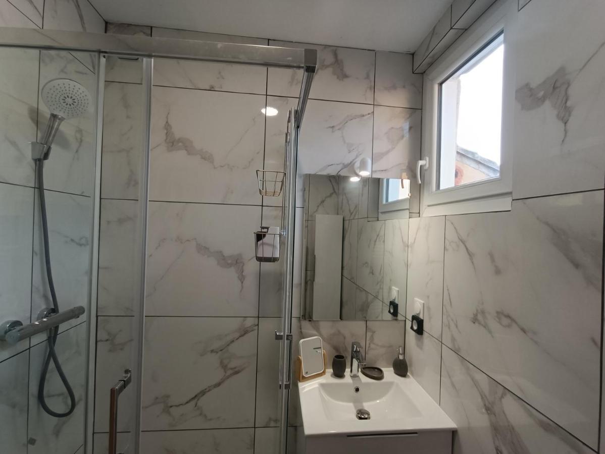 T3 Renove En 2023, Intra Muros Aviñón Exterior foto